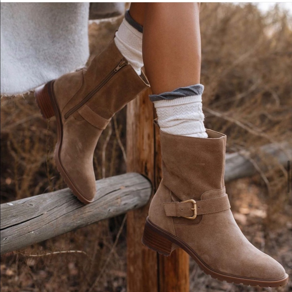 Sole Society Jorryn Tan Suede Lug Sole Moto Bootie Size 8